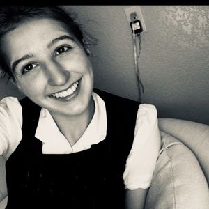 Meet your Posher, Abigail